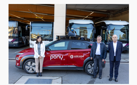 Emile Weber, Managing Partner of Emile Weber Group, Roly Heinisch, Managing Partner of Emile Weber Group and Dr. Yimeng Zhang, VP of Engineering at Pony.ai in front of a Pony.ai autonomous vehicle, at Emile Weber’s office, in Luxembourg, October 23, 2024 (Photo: Business Wire)