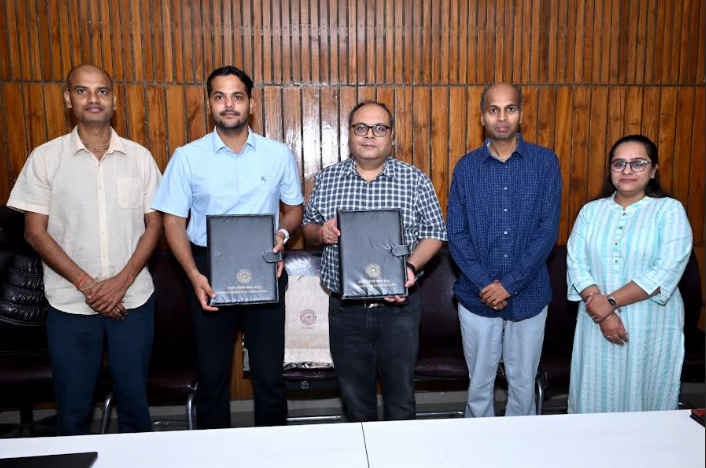 IT Kanpur and Zynetic Electric Vehicles Charging Sign MoU to Advance EV Charging Technology, image source: Press Release.