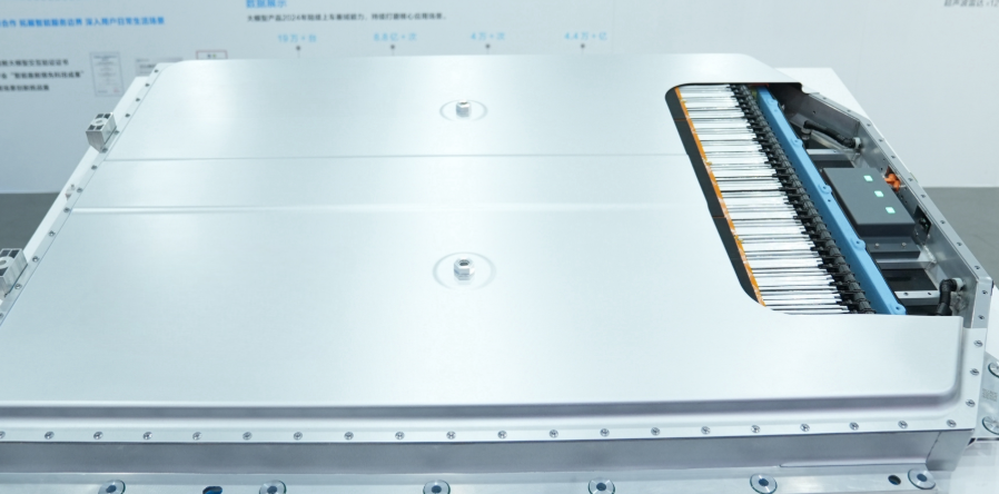 Next-Gen Solid-State Battery Pack from BASF & Welion Debuts at Guangzhou Auto Show. Image source: BASF